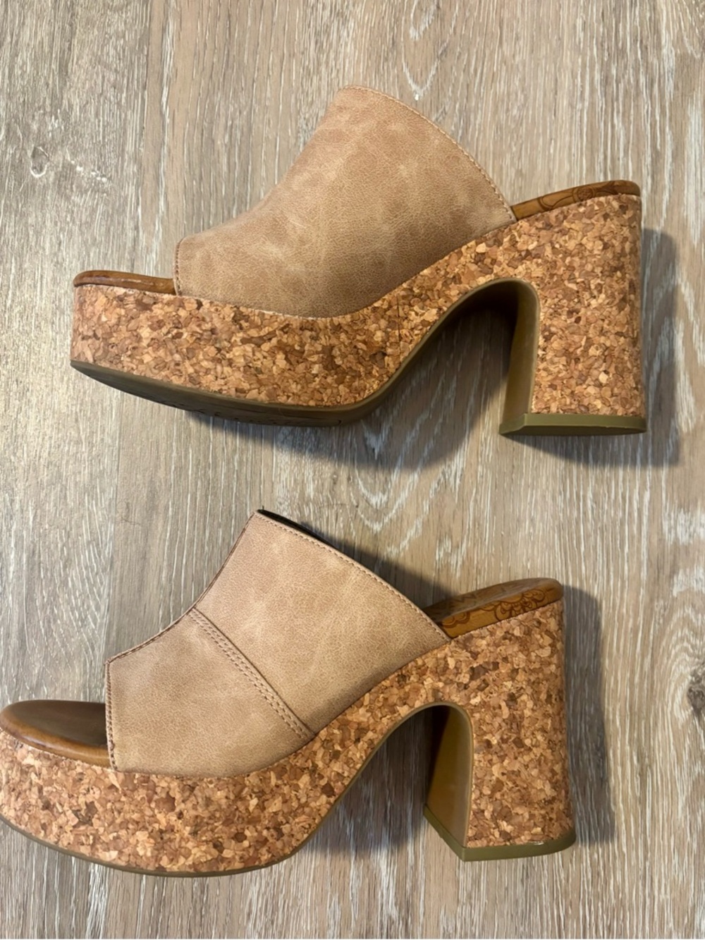 Women's Cork Platform Mule in Tan